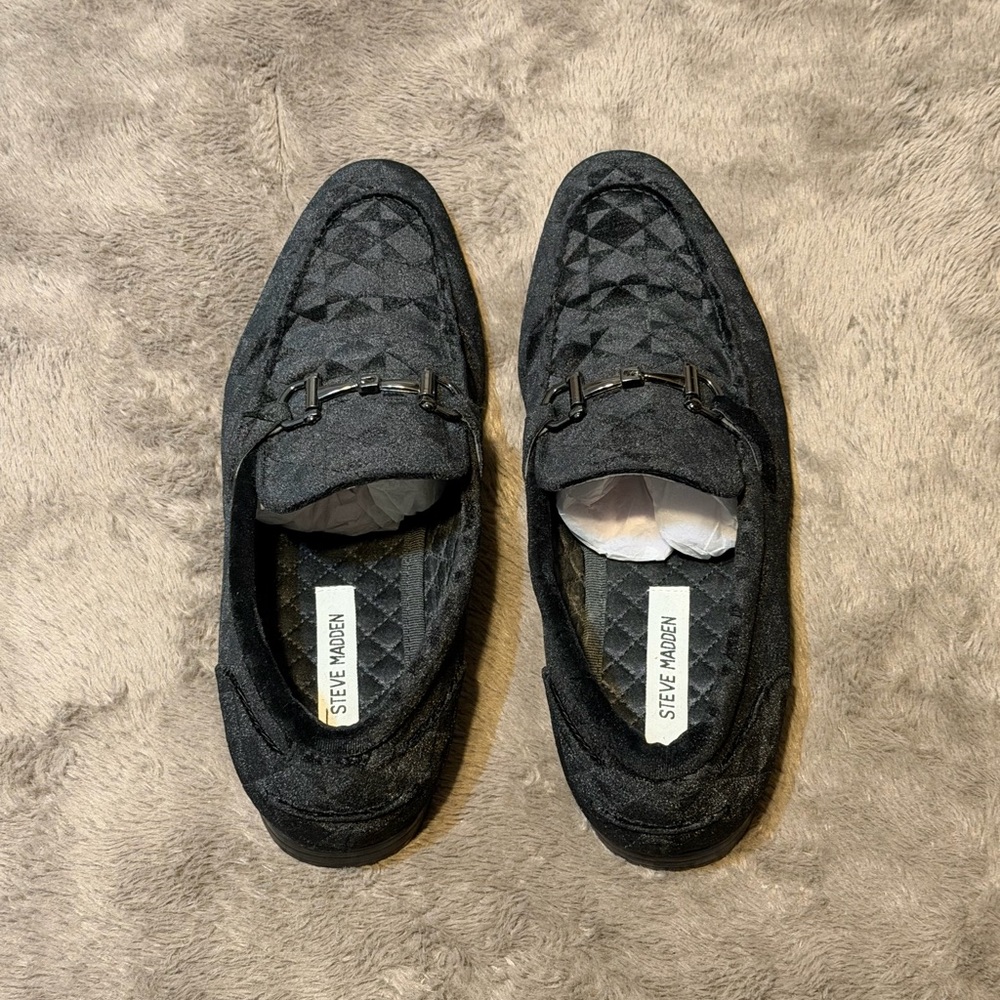 Steve Madden - Men’s Black Linc Quilted Velvet Bit Buckle Loafers, Size - 10.5 - Picture 3 of 8